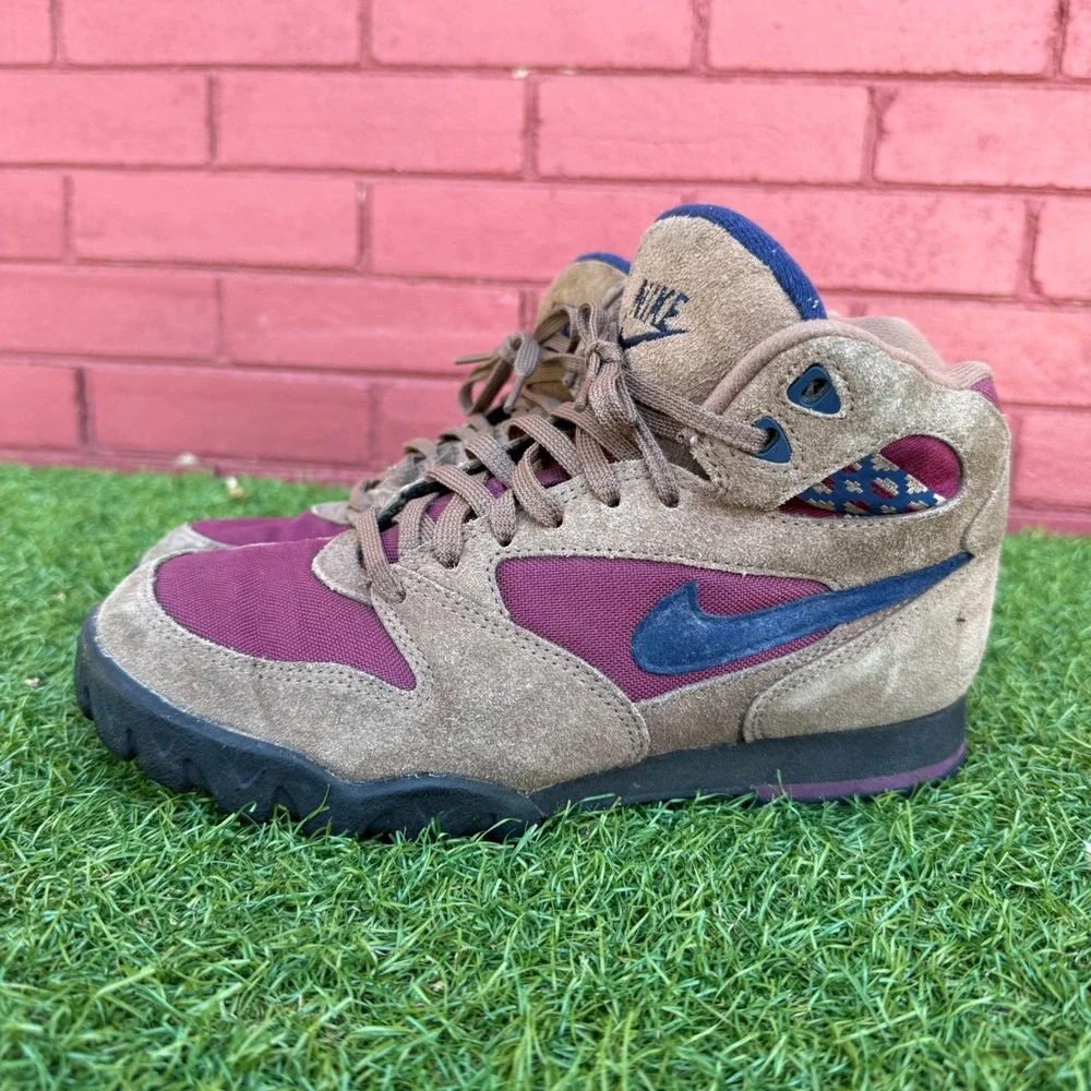 Vintage 90s Nike ACG Hiking Boots Caldera Brown Burgundy Blue Women 8.5 Gorpcore